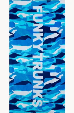 Chaz Michael Towel