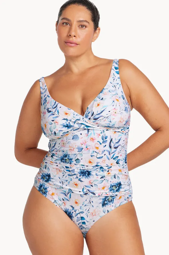 Cordelia Delacroix One Piece