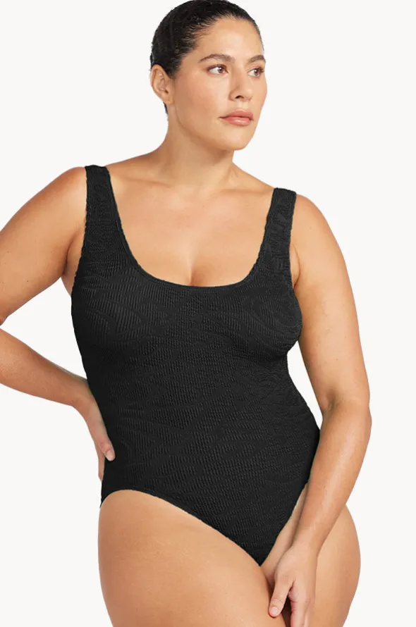 Kahlo One Piece