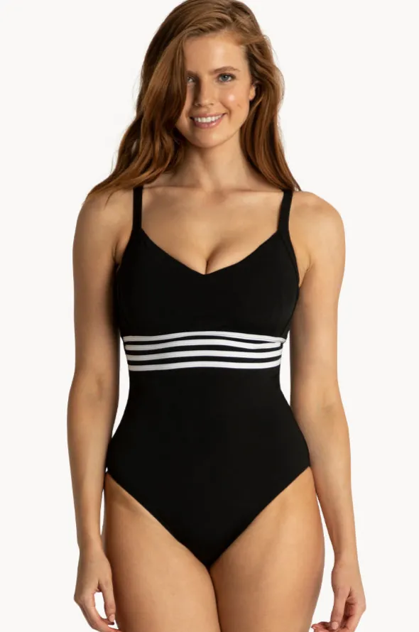 Pool DD/E Cup Underwire One Piece