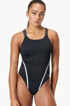 Vanquisher Movement Back One Piece