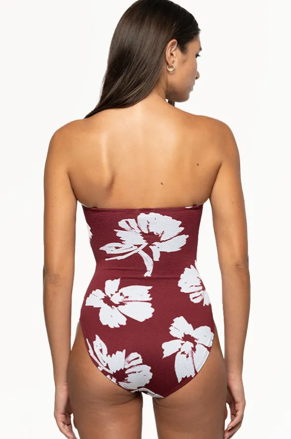 Whispering Allure Luka One Piece